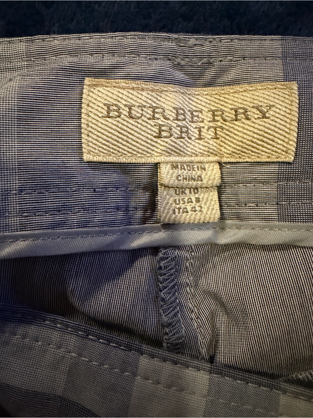 Burberry Britt Plaid Print Knee-Length Shorts in gray and white colorway - Picture 5 of 8